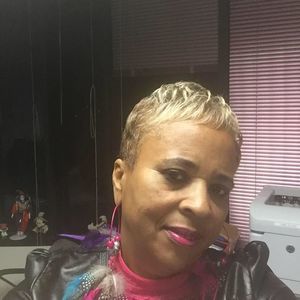 Meet your Posher, Beverly